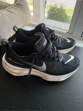 Nike Invincible Run 3 Women’s Black with White Swoosh Running Shoes